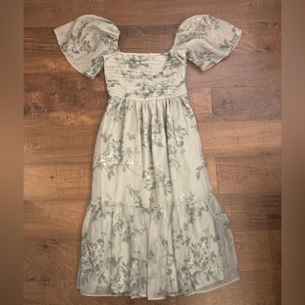 Abercrombie & Fitch Sage Green Floral Midi Dress